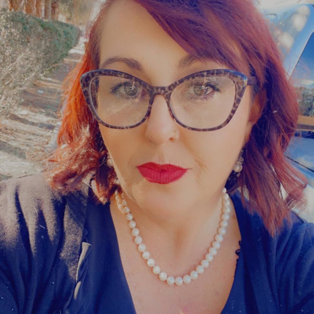 Meet your Posher, Gena